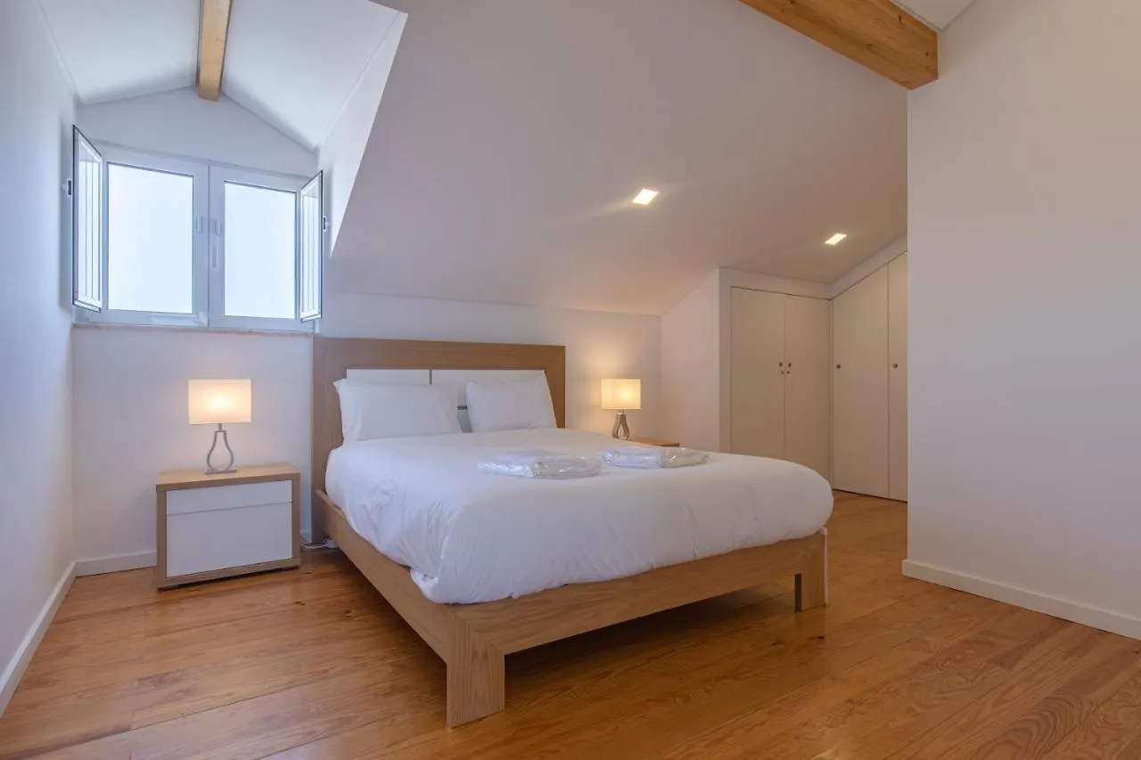 Classy Two Bedroom View Lisboa Appartement